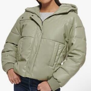 Levi’s Cinch Puffer Jacket